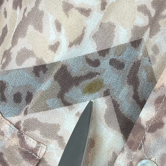 Equipment 100% Silk Sheer Leopard Print Long-Sleeve Button Down Front Blouse - Picture 9 of 12